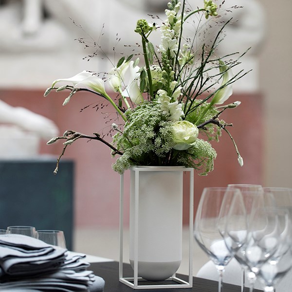 By Lassen Kubus Vase Lolo White
