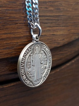 Benedictus-medalj, silverpläterad